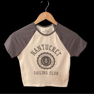 NWOT Hollister Nantucket Sailing Club Tee - White and Grey, size small